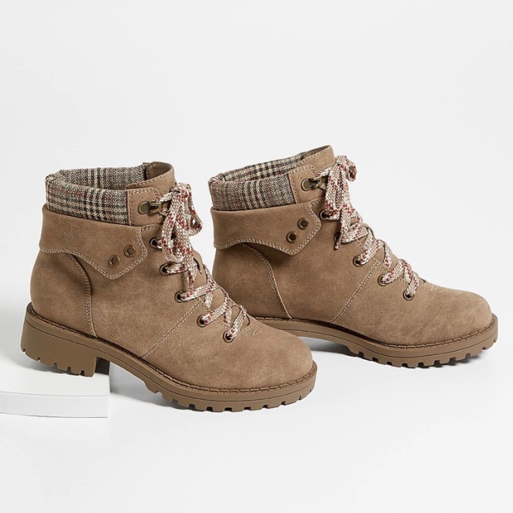 CALLIE PLAID COLLAR HIKER BOOT